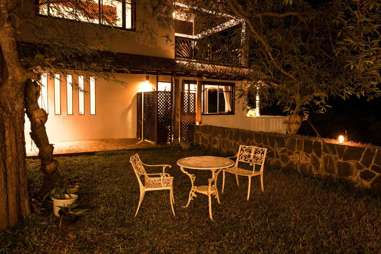 Hotel Little Tamarind Tangalle Esterno foto
